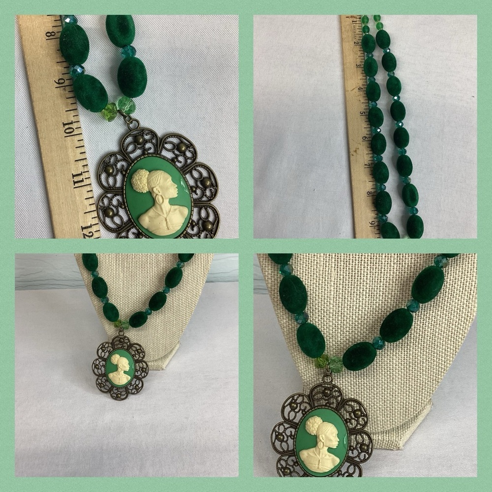 Green cameo necklace. - Picture 3 of 5